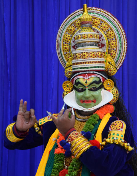 Gracy Singh Dance Troupe: Abin Babu